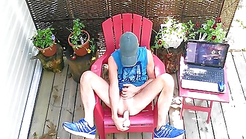 Amateur outdoor sex with a sexy blonde and a sexy dildo