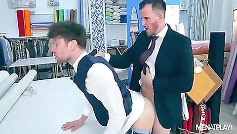 Brunette 18+ has her mouth and pussy railed by a hard boner