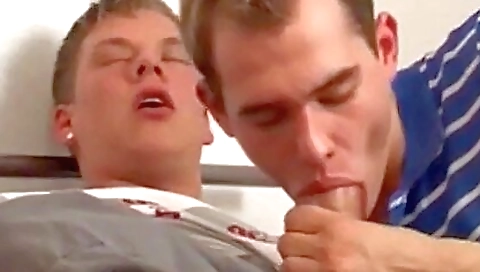 Hot vintage teen gets in love with a black dick on her side