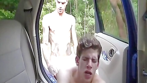 Guy with a tight pants is rammed in the hot outdoor porn