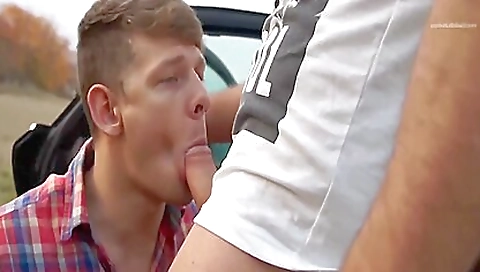 Blonde 18+ gets fucked in her cunt and then a creampie