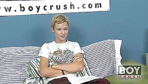 Blonde with long legs and a beautiful face fucked in a hot way